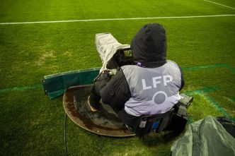 Football : la Ligue lance sa propre chaîne, dernier recours pour sauver ses droits TV