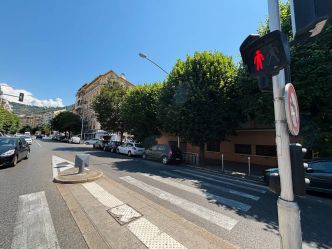 "Honteux, "Lâche", "Abject": la classe politique choquée par la violente agression d'une mamie trafic à Nice