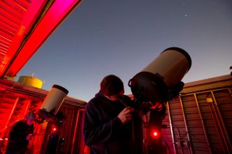 Une exoplanète découverte grâce à l'astronomie participative