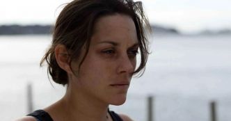 "Ça a créé une tension" : Marion Cotillard a menti à des producteurs américains pour pouvoir jouer dans ce film français