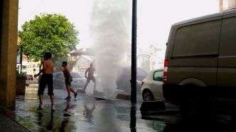 En Île-de-France, la canicule signe le retour de l'ouverture des bornes d'incendie : « C'est du gaspillage »