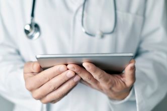 Le gouvernement relance l'hébergement du Health Data Hub, un appel d'offres crucial lancé