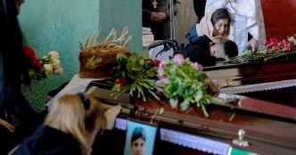 «Il avait un cœur très doux» : à Kyiv, le douloureux deuil des adolescents