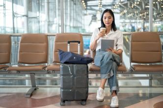 Vous prenez l'avion ? Bonne nouvelle : vos bagages en main ne seront plus facturés en Europe