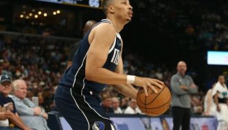 Dante Exum poursuit l’aventure chez les Mavs