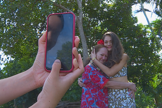 Miss Tahiti 2025 : la famille de Hinaupoko Devèze, le socle de sa vie