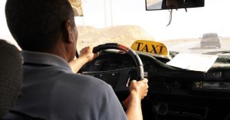 Les taxis d'Alger, refuges de la liberté d'expression