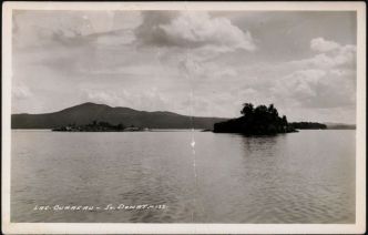 Bain de culture au lac Ouareau