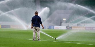 Sport et fortes chaleurs: Face à la canicule, les terrains de sport souffrent le martyre