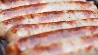 Rappel conso : contaminées par la bactérie E. coli, des saucisses rappelées partout en France