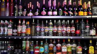 Près de 9 supermarchés sur 10 vendent de l'alcool aux mineurs, selon une association