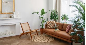 Adieu le ventilo bruyant et la clim' moche, l'astuce du pot d'argile pour rafraîchir la maison naturellement (et c'est déco !)