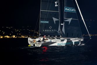 Class40. Luca Rosetti et Mattéo Sericano vainqueurs à Horta