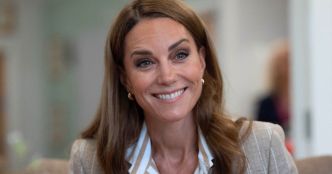 "On traverse des moments difficiles" : Kate Middleton évoque sa vie après le cancer face à des patients malades