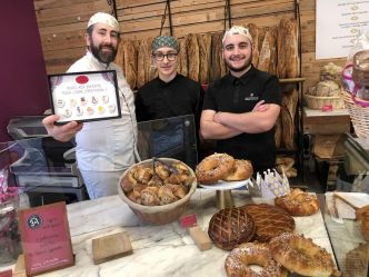 « Une baguette gratuite si vous entrez en dansant » : l'idée originale de la boulangerie de Saint-Genis pour faire parler d'elle