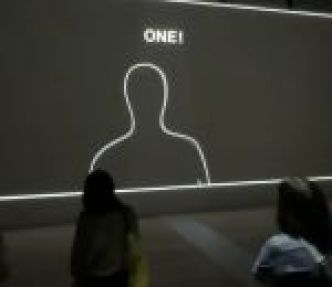 Une exposition artistique qui incite les les spectateurs à bouger