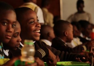 En Côte d'Ivoire, un mouvement interreligieux veut réduire l'impact économique des conflits en Afrique