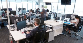 Télétravail : pourquoi le retour (forcé) au bureau ne réglera rien, par Emmanuelle Léon
