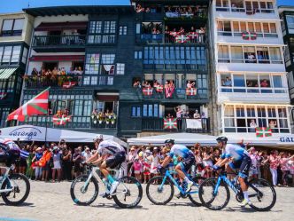 Tour de France 2023 : l'étape entre Amorebieta-Etxano à Bayonne au Pays basque en images