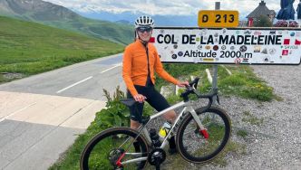 Tour de France Femmes 2025 : "J'ai survécu au col de la Madeleine", une journaliste d'ICI a testé la 8e étape