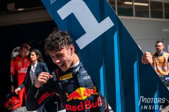 Arvid Lindblad enthousiaste à l'idée de faire ses débuts en EL1 avec Red Bull à Silverstone