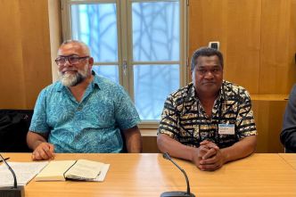 "Le peuple kanak ne renoncera jamais à sa souveraineté" : au sommet sur l'avenir de la Nouvelle-Calédonie, le FLNKS garde le cap de l'indépendance