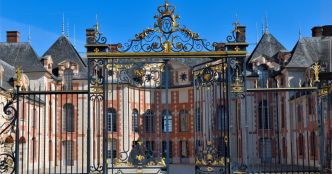 Juste à côté de Paris, cet incroyable château de la Renaissance devrait séduire les passionnés d'histoire et de beaux paysages