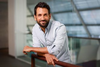 Dominique Tenza quitte M6 pour présenter la matinale de BFMTV