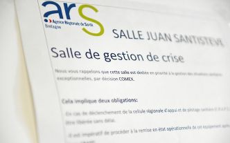 Lenteur, éloignement des réalités locales, poids financier : les ARS en ligne de mire