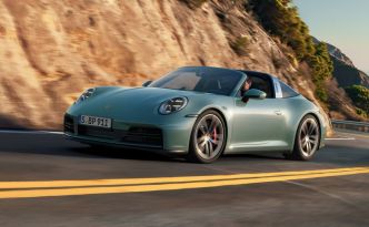 Nouvelle Porsche 911 4S (2025) : photos, infos et prix des versions coupé, cabriolet et Targa
