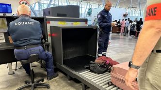 Un passager interpellé à l'aéroport Roland Garros avec des dizaines de milliers d'euros en liquide