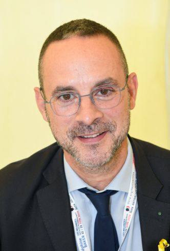 "Tout le monde est dévasté" : un chroniqueur retrouvé mort chez lui à Fontainebleau