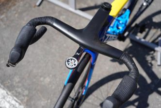 La règle de la largeur du bar de l'UCI domine la conversation dans les coulisses avant le début du Tour de France à Lille