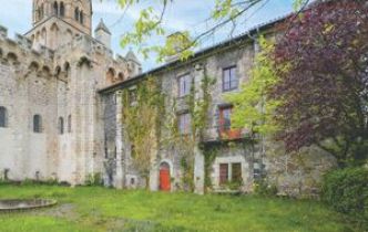 Puy-de-Dôme : le prieuré de Royat reconverti en résidence privée