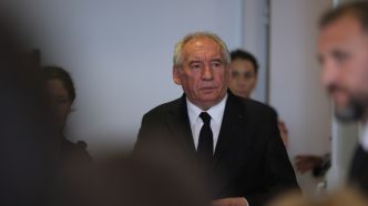 François Bayrou juge "choquante" la grève des contrôleurs aériens français