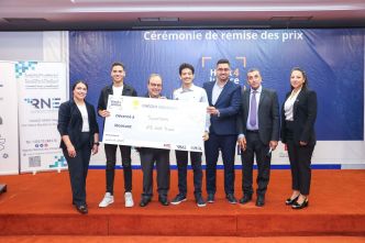 Hack4Justice : 4 étudiants remportent le premier prix avec une solution de chatbot intelligent