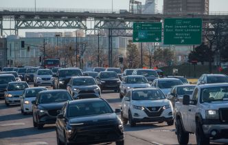 Québec veut atteindre ses cibles climatiques avec des véhicules plus polluants