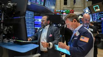 Wall Street termine en hausse, nouveaux records pour le S&P 500 et le Nasdaq