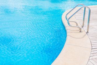 Un garçon de 6 ans retrouvé mort dans la piscine d'un hôtel au Gosier