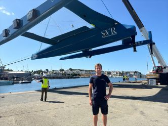 Ultim. Peter Burling sur le Trimaran SVR-Lazartigue pour la Fastnet Race !