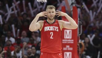 Jock Landale libéré par les Rockets