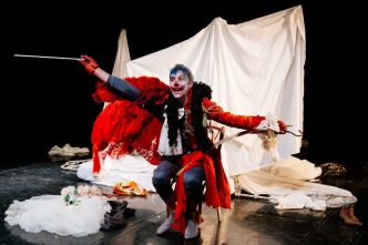 "Je sais que je ne vais pas être rentable" : le festival d'Avignon, un pari risqué pour les petites compagnies de théâtre