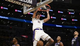 Les Lakers ne lâchent pas Jaxson Hayes