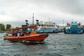 Indonésie: reprise des recherches après le naufrage d'un ferry