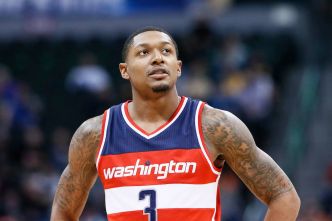 Les Suns et Bradley Beal discutent d'un buyout, deux équipes déjà intéressées