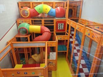 Oloron : le parc de jeu Olo'Kids se met en mode « été »