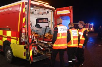 Après une chute en voiture dans un ravin, il regagne la route à pied, indemne