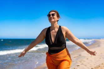 3 stratégies psy à adopter d'urgence pour rayonner à la plage cet été