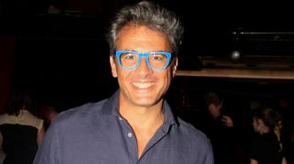 Julien Cohen (Affaire conclue) dévoile le visage de sa nouvelle compagne, de vingt ans sa cadette