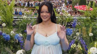 "Lolll not the cahier de vacances !" : le fils de Rihanna révise son français avec un "Incollables"
